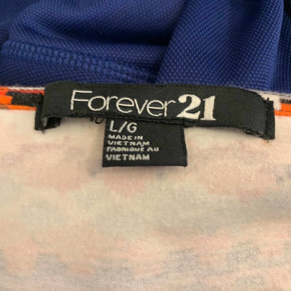 Patternized Dress - Picture 3 of 3